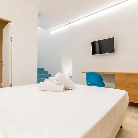 A C-caste Bed & Breakfast Monopoli