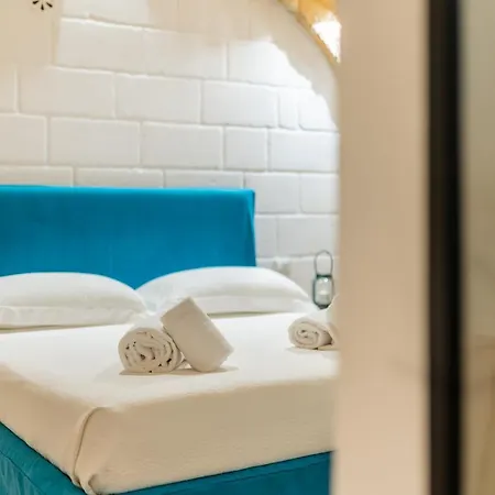 A C-caste 4* Monopoli