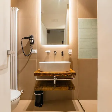 A C-caste 4* Monopoli