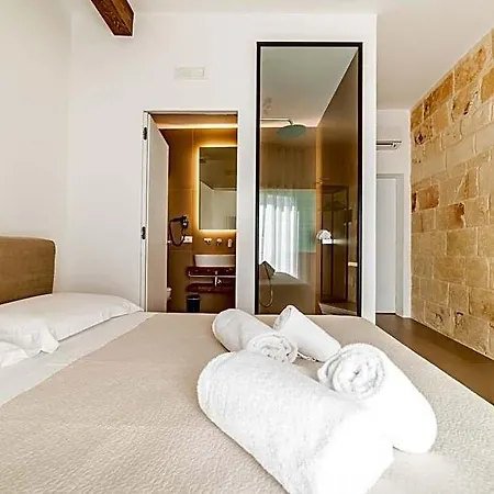 A C-caste فندق مبيت وإفطار 4*