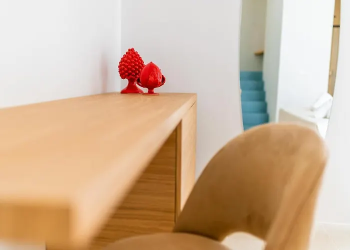 לינה וארוחת בוקר A C-caste 4*