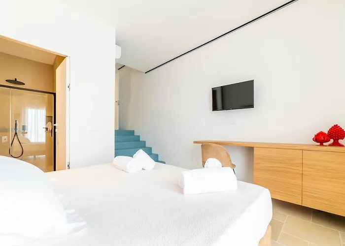 A C-caste לינה וארוחת בוקר מונופולי