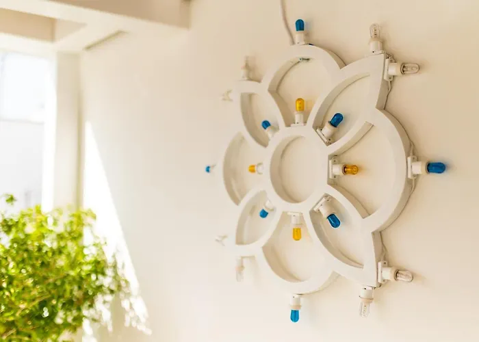 לינה וארוחת בוקר A C-caste