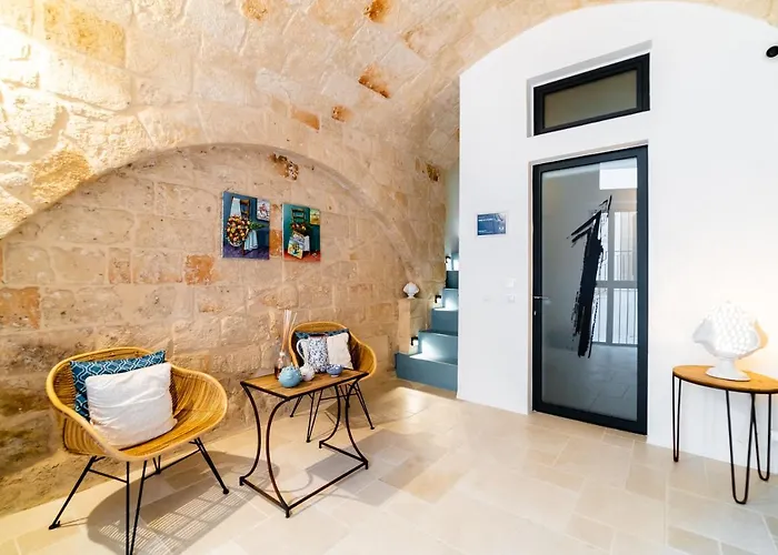 לינה וארוחת בוקר A C-caste מונופולי